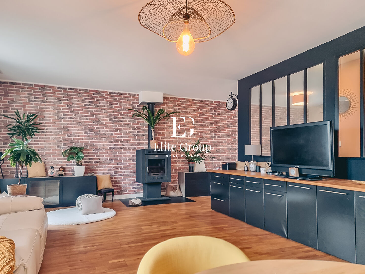À VENDRE MAISON DE PLAIN-PIED SAINT AMANT DE BOIXE- 6 PIÈCES -121 M²