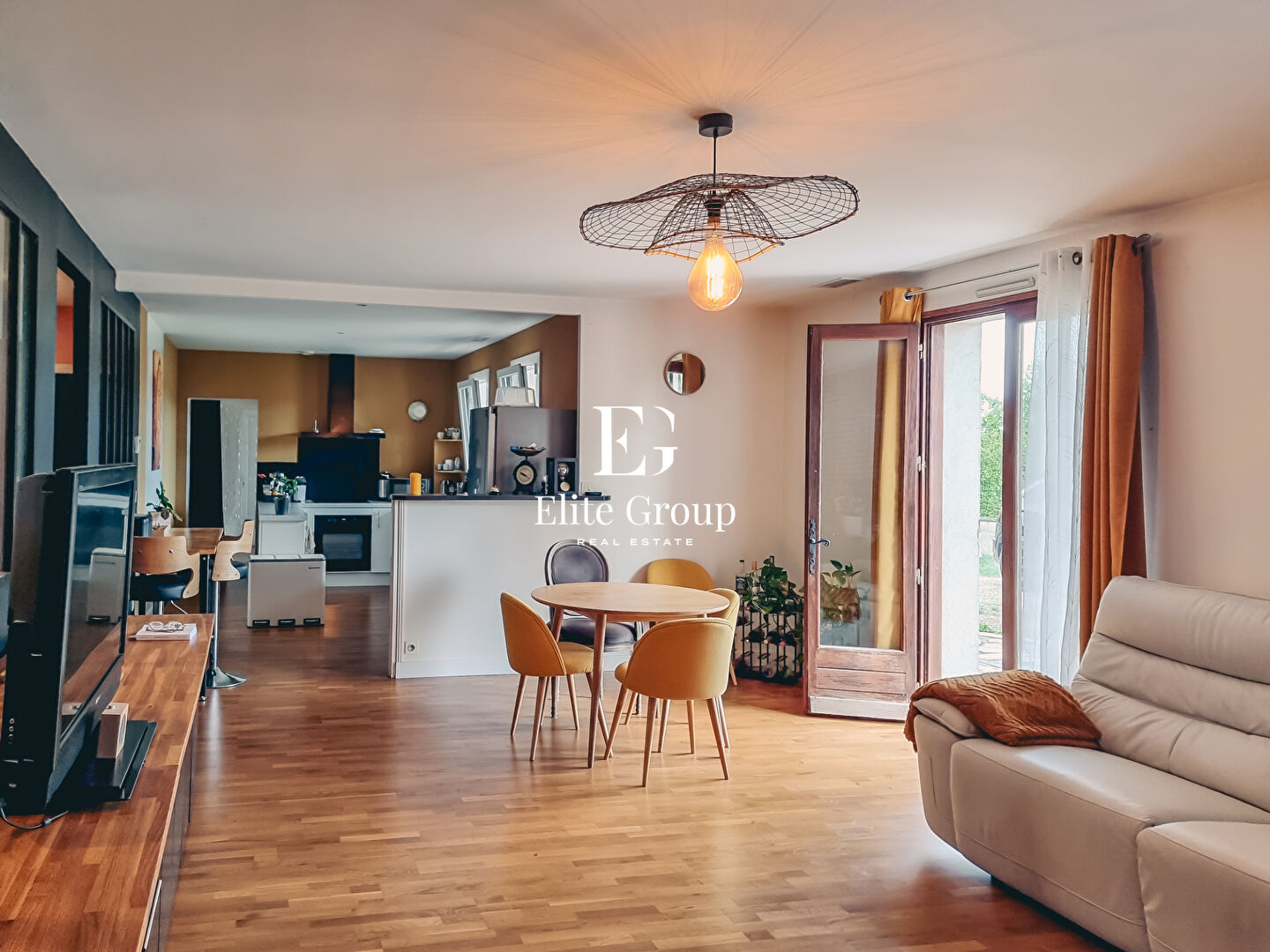 À VENDRE MAISON DE PLAIN-PIED SAINT AMANT DE BOIXE- 6 PIÈCES -121 M²