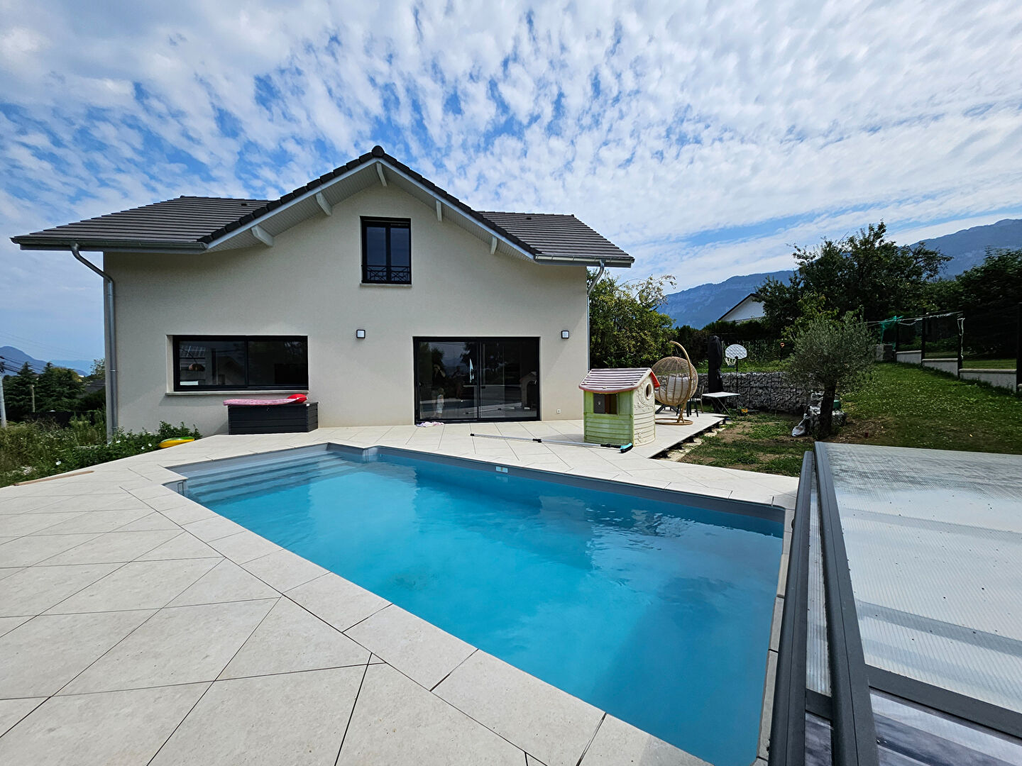 Maison Sonnaz 6 pièce(s) avec Piscine - Terrain de 629 m²