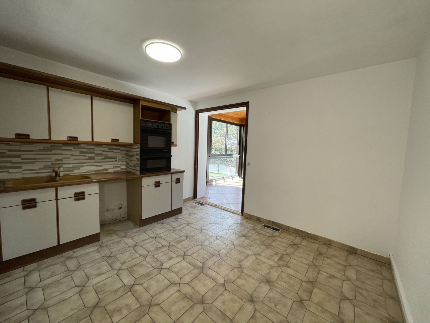 Appartement de 143.31 m² à Saint-jeoire-prieuré (73190) - référence NC