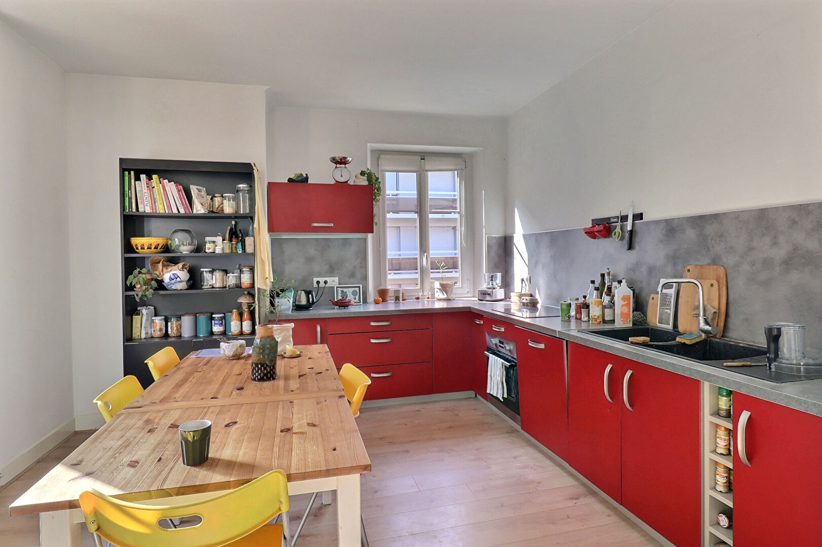 Appartement 4 pièces 95 m² avec balcon + cave