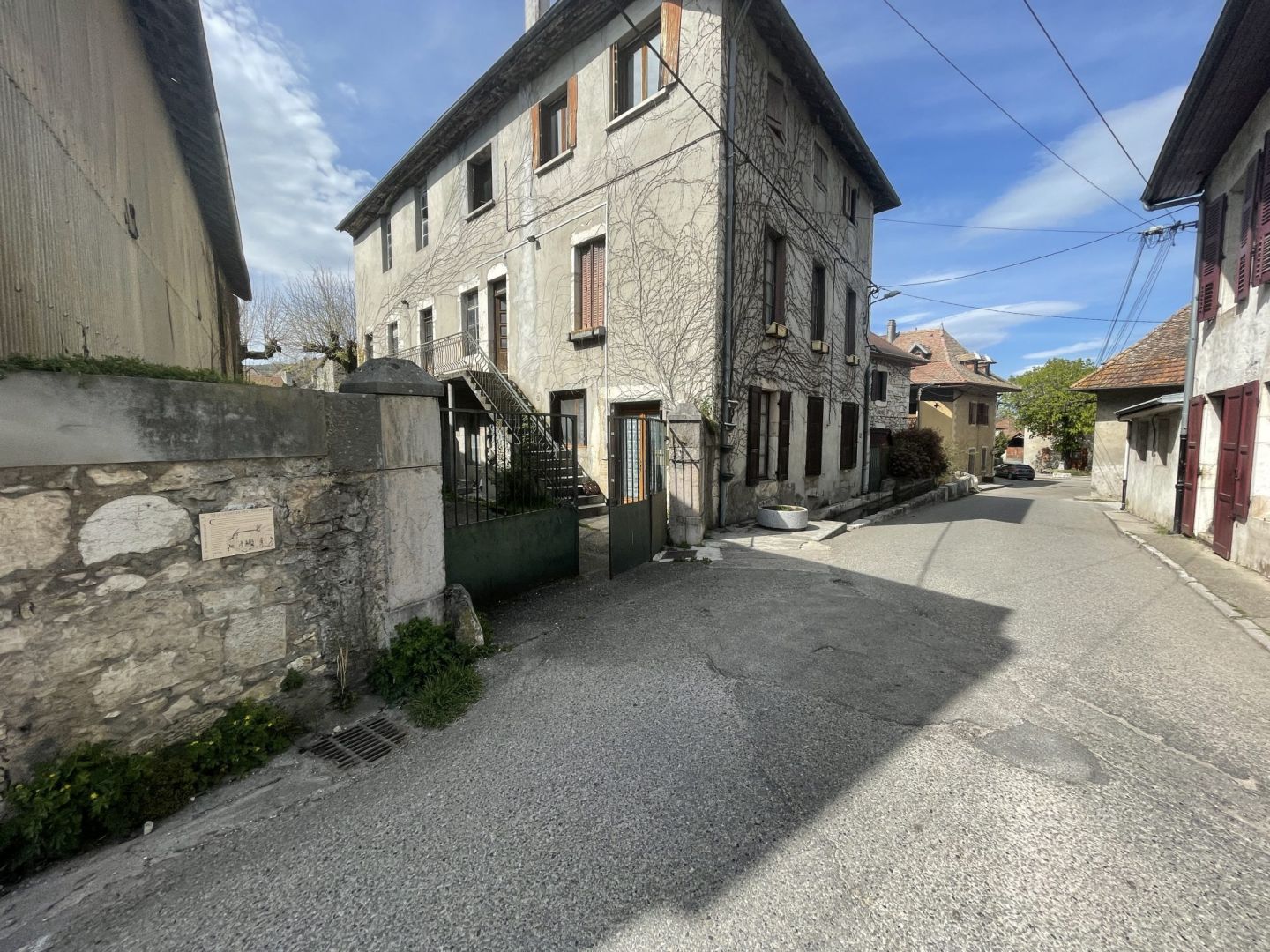 Maison de 570 m² à Yenne (73170) - référence NC
