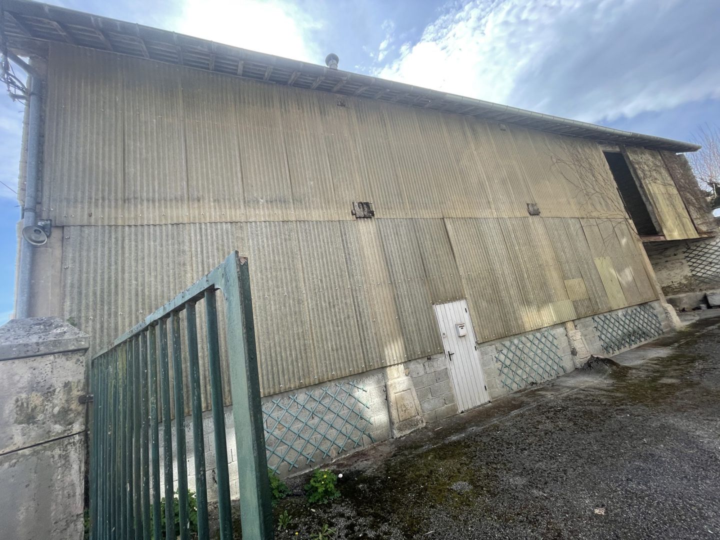 Maison de 570 m² à Yenne (73170) - référence NC