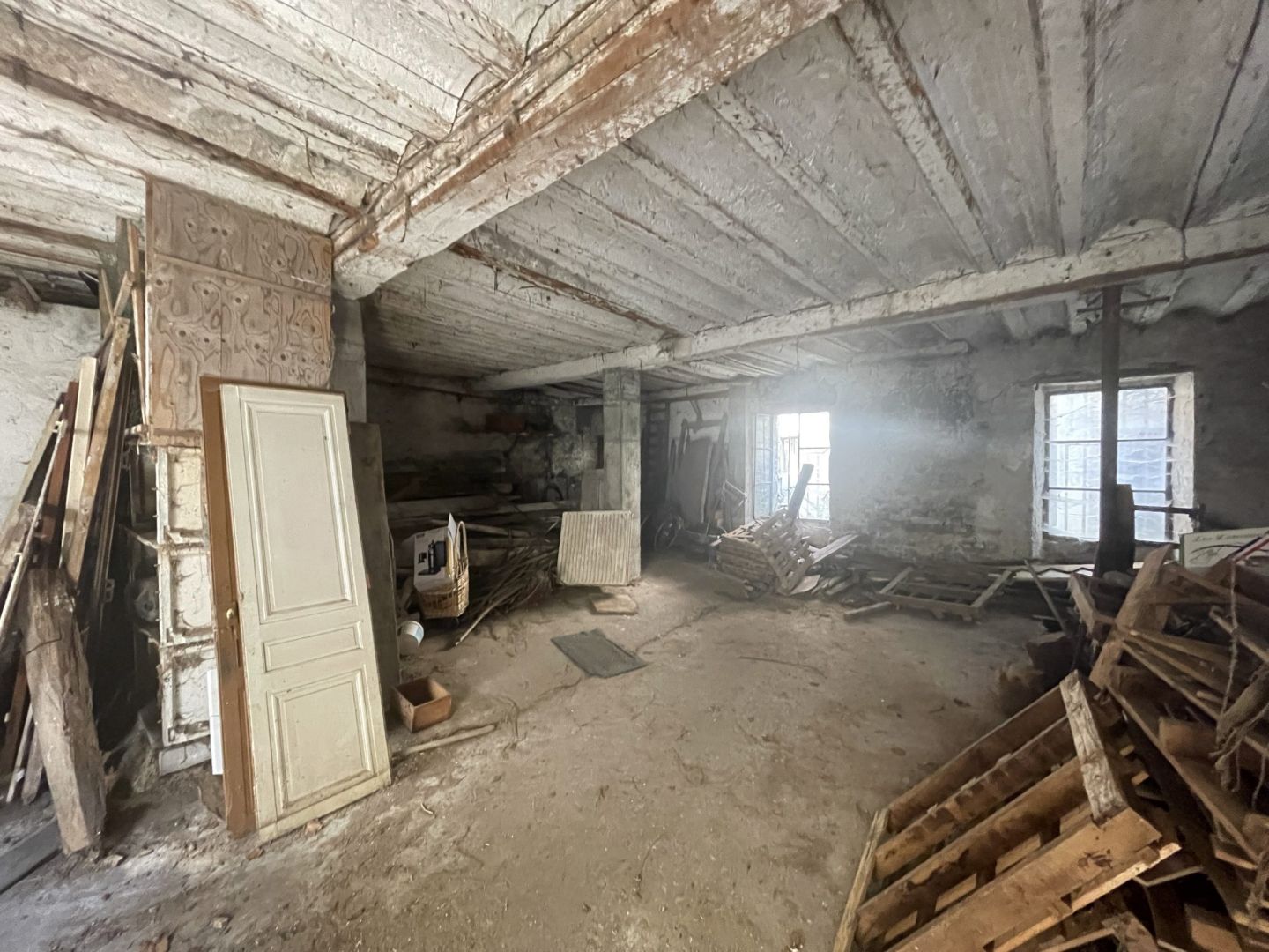 Maison de 570 m² à Yenne (73170) - référence NC