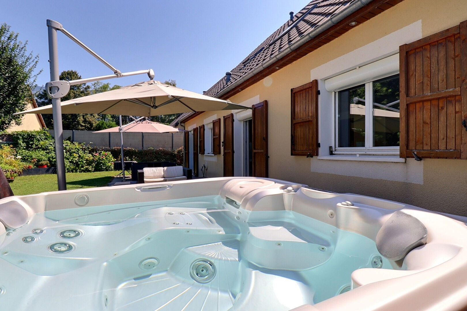 Maison 7 pièces de 168.34 m² à Chambery (73000) - référence 535