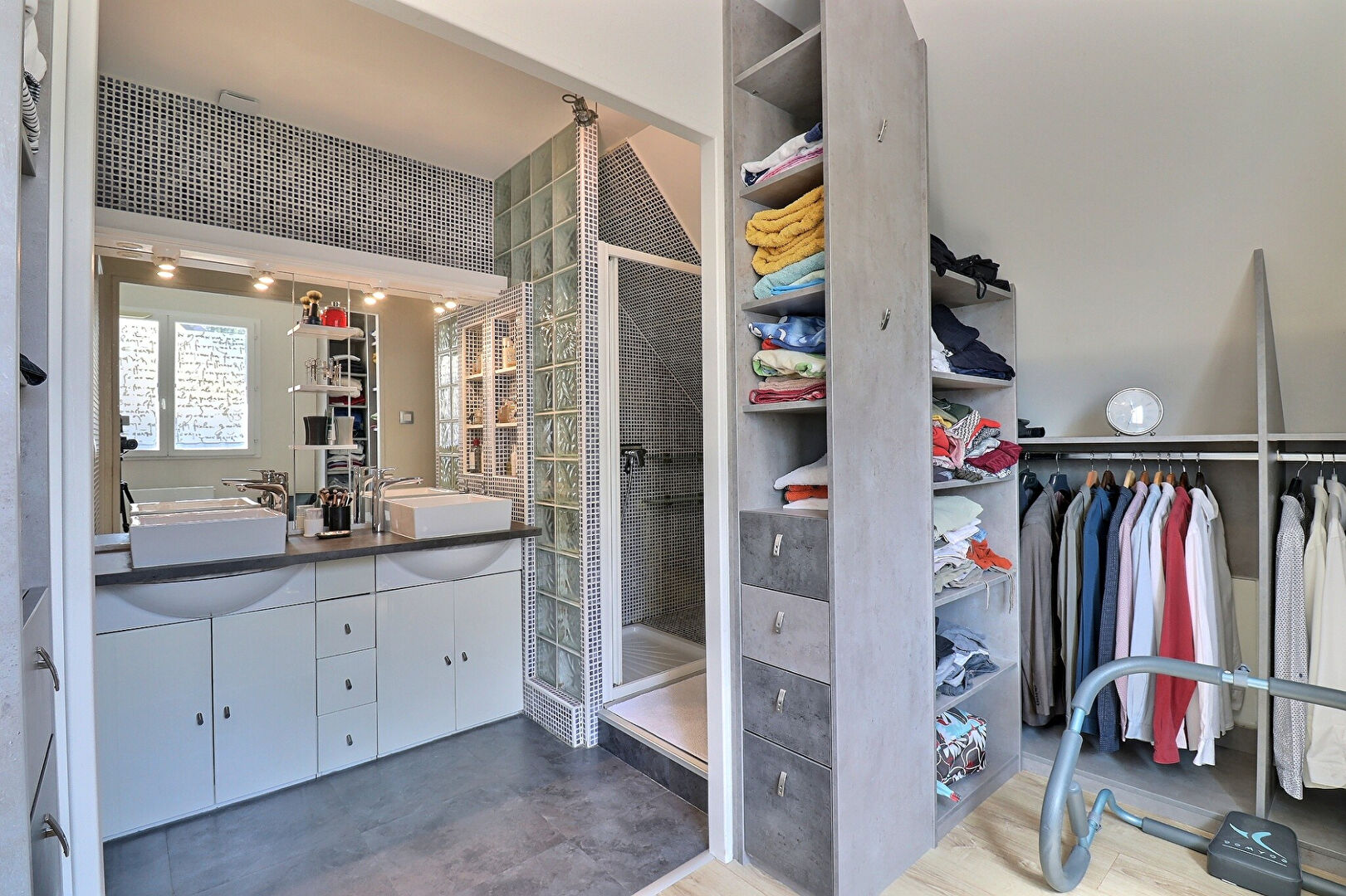 Maison 7 pièces de 168.34 m² à Chambery (73000) - référence 535