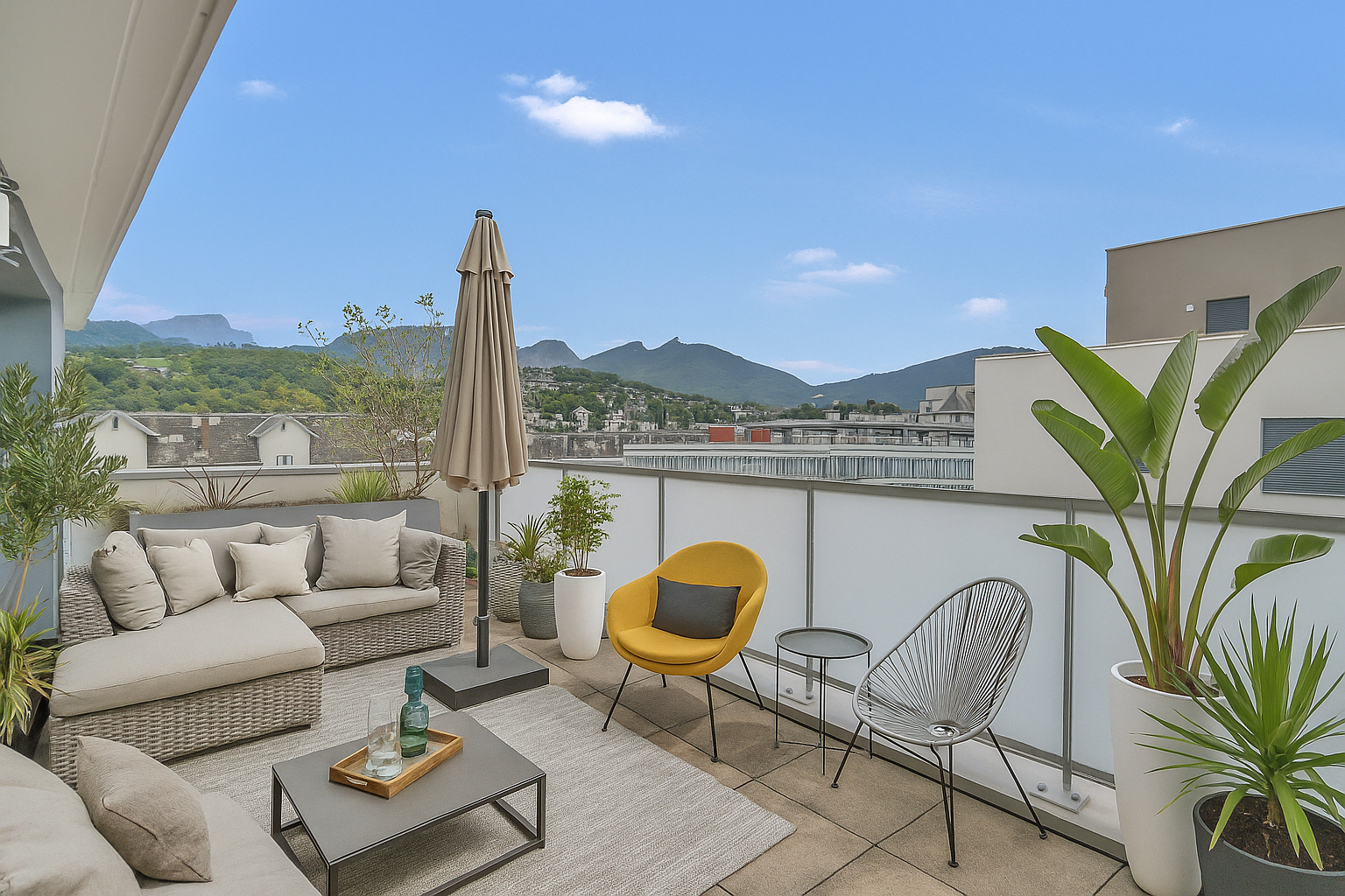 T4 étage élevé - Résidence SORA (2020) - Chambéry - Terrasses 40 m²,- garage double et cave