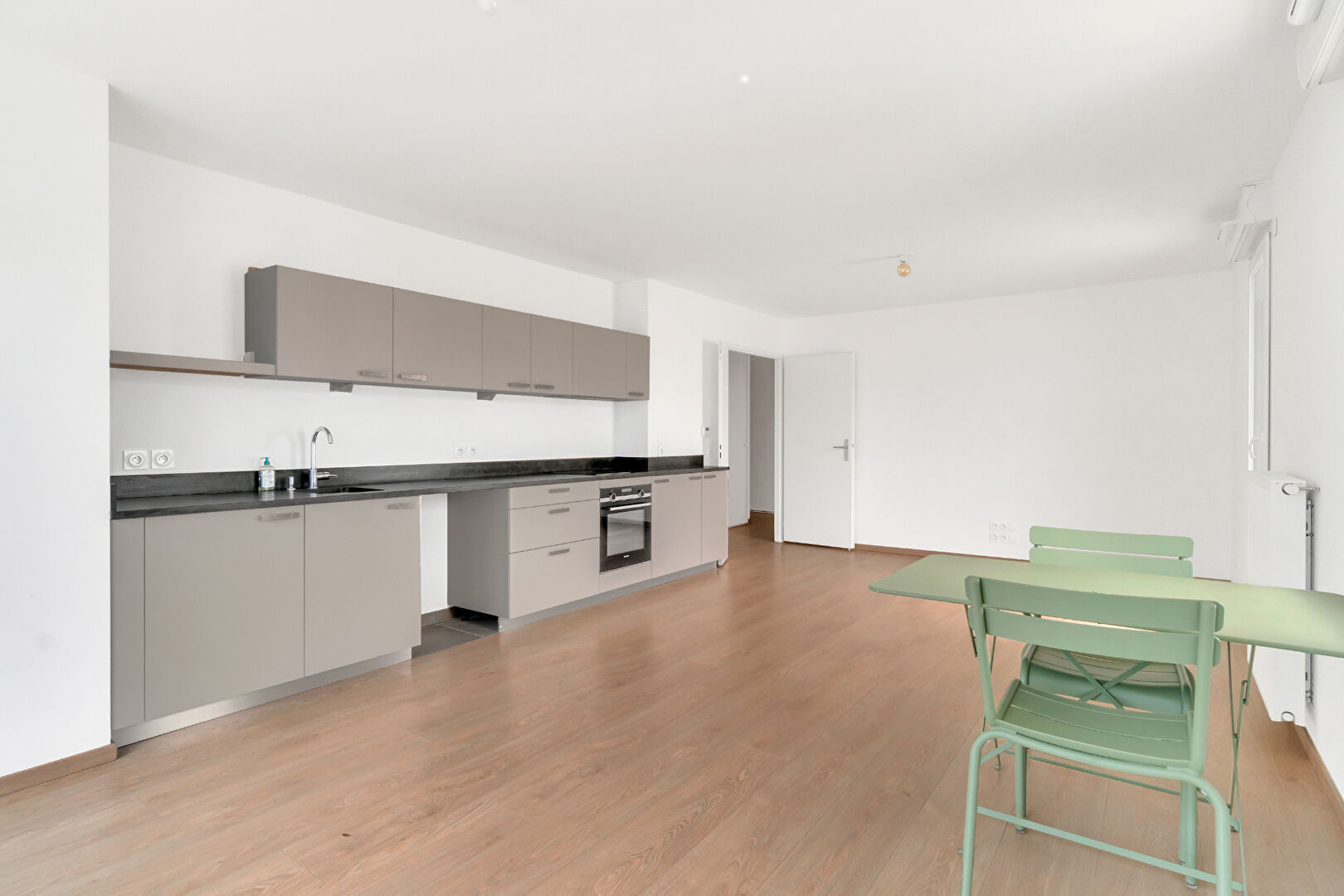 Appartement 4 pièces de 86.02 m² à Chambery (73000) - référence 885