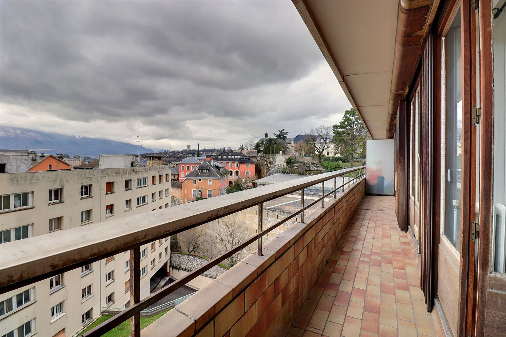 Appartement 2 pièces de 53.29 m² à Chambery (73000) - référence 1015