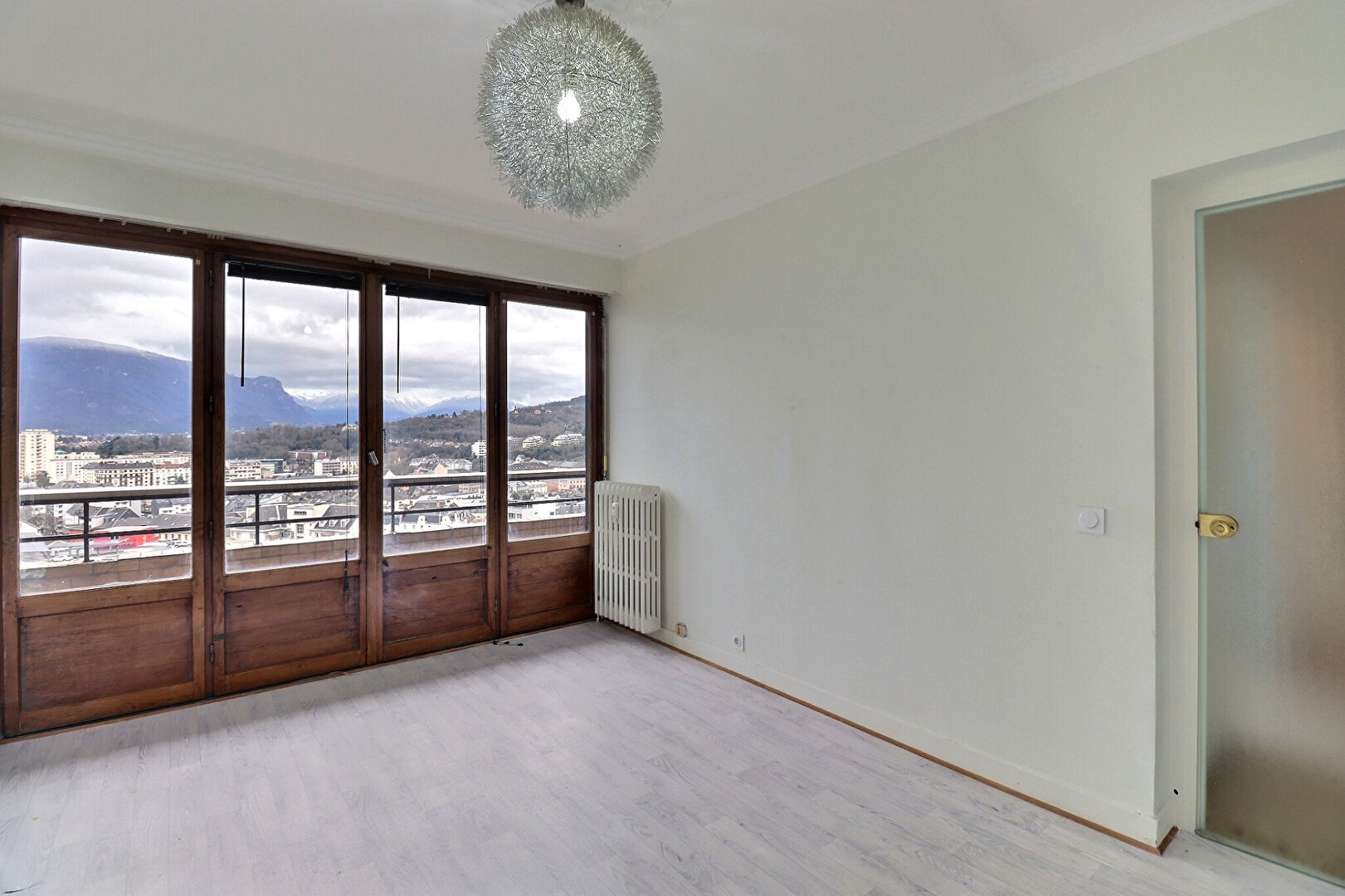 Appartement 2 pièces de 46.6 m² à Chambery (73000) - référence 1016