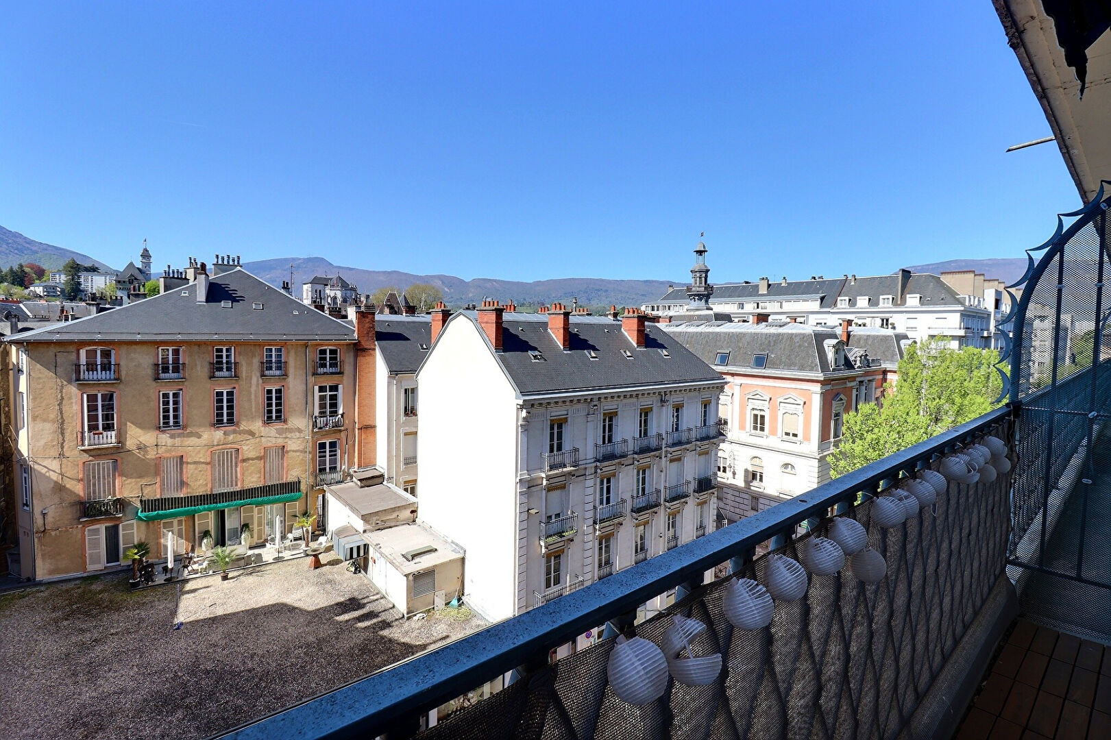 Appartement 3 pièces de 71 m² à Chambery (73000) - référence 1070