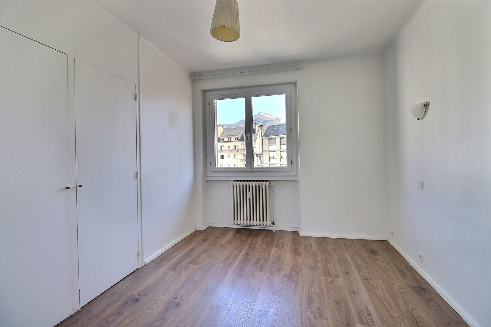 Appartement 3 pièces de 71 m² à Chambery (73000) - référence 1070