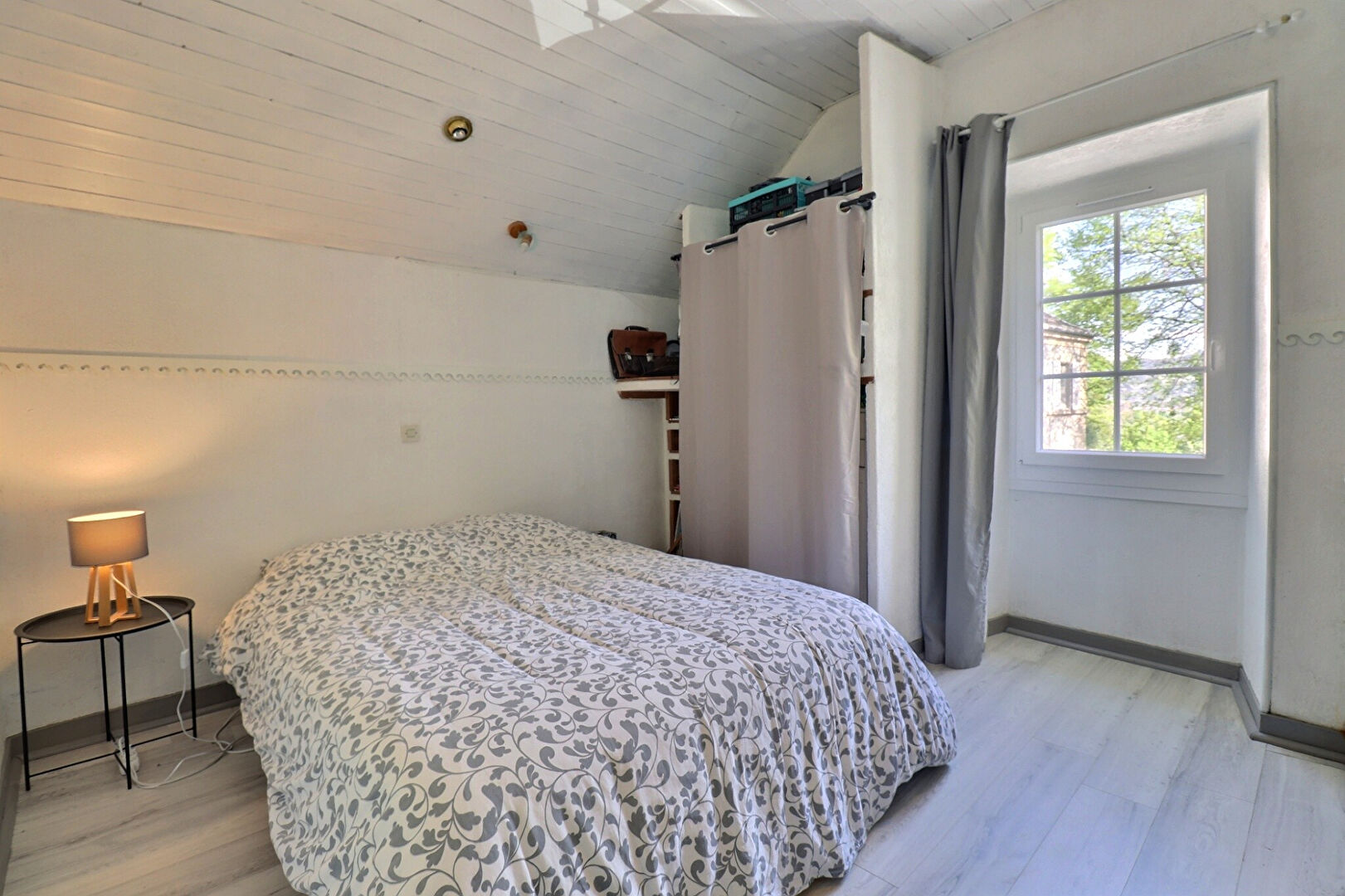 Appartement 6 pièces de 133.53 m² à Chambery (73000) - référence 1074