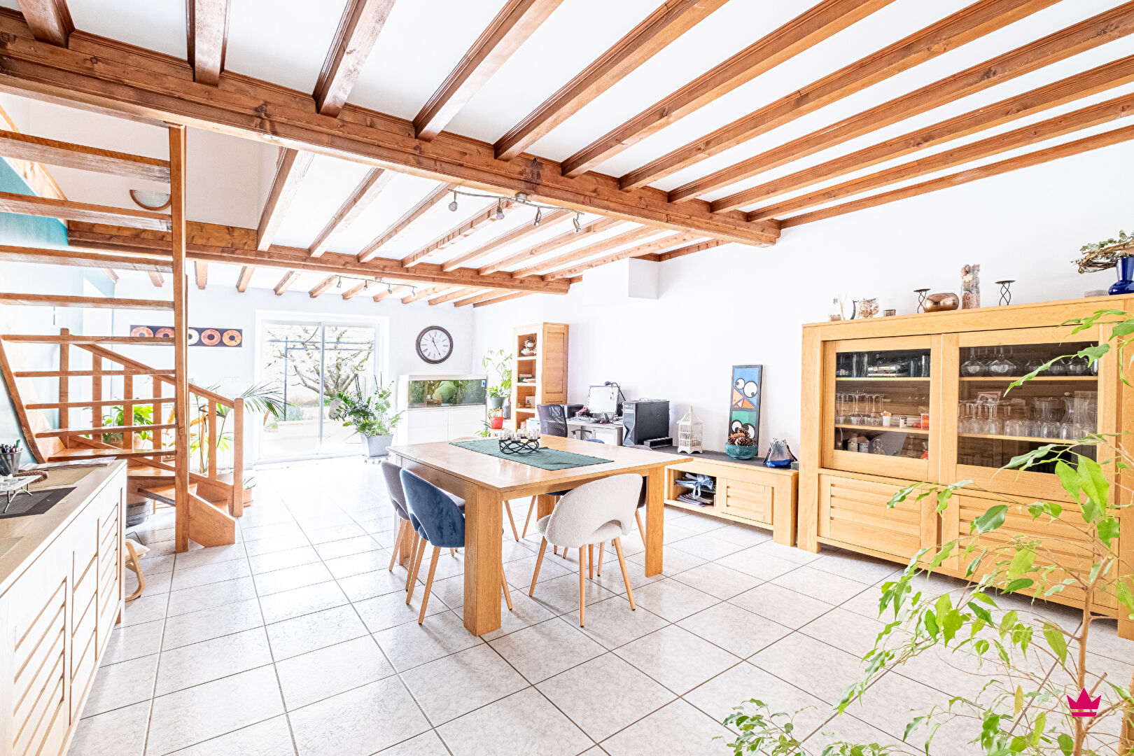 MIRIBEL : maison 6 pices (217 m)  vendre