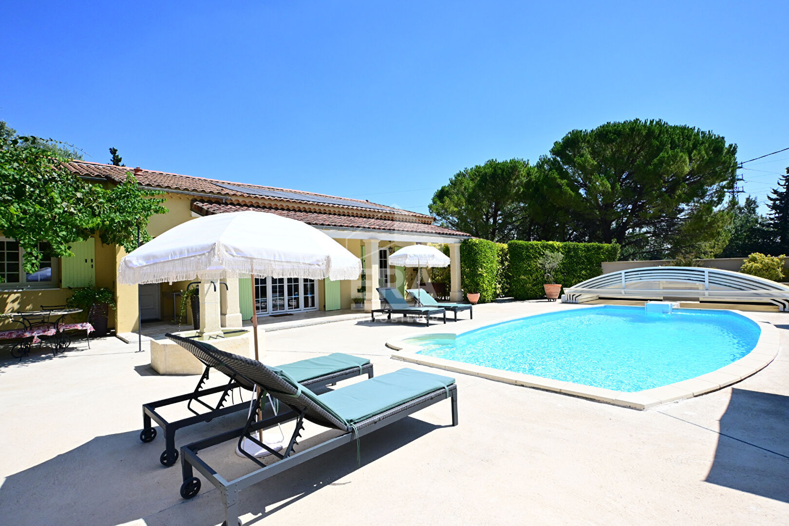 Maison 7 pièces 191 m² · à Châteauneuf-de-Gadagne · 191 m² · 648 000 €