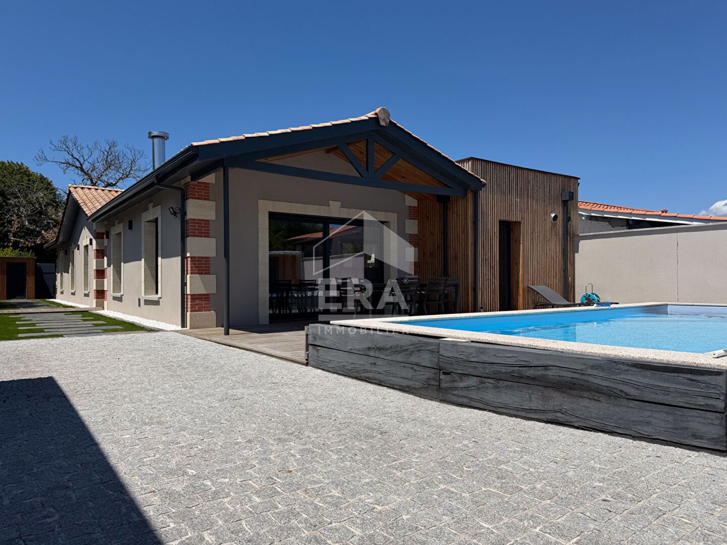 Maison 5 pièces 144 m² · au Teich · 144 m² · 972 000 €