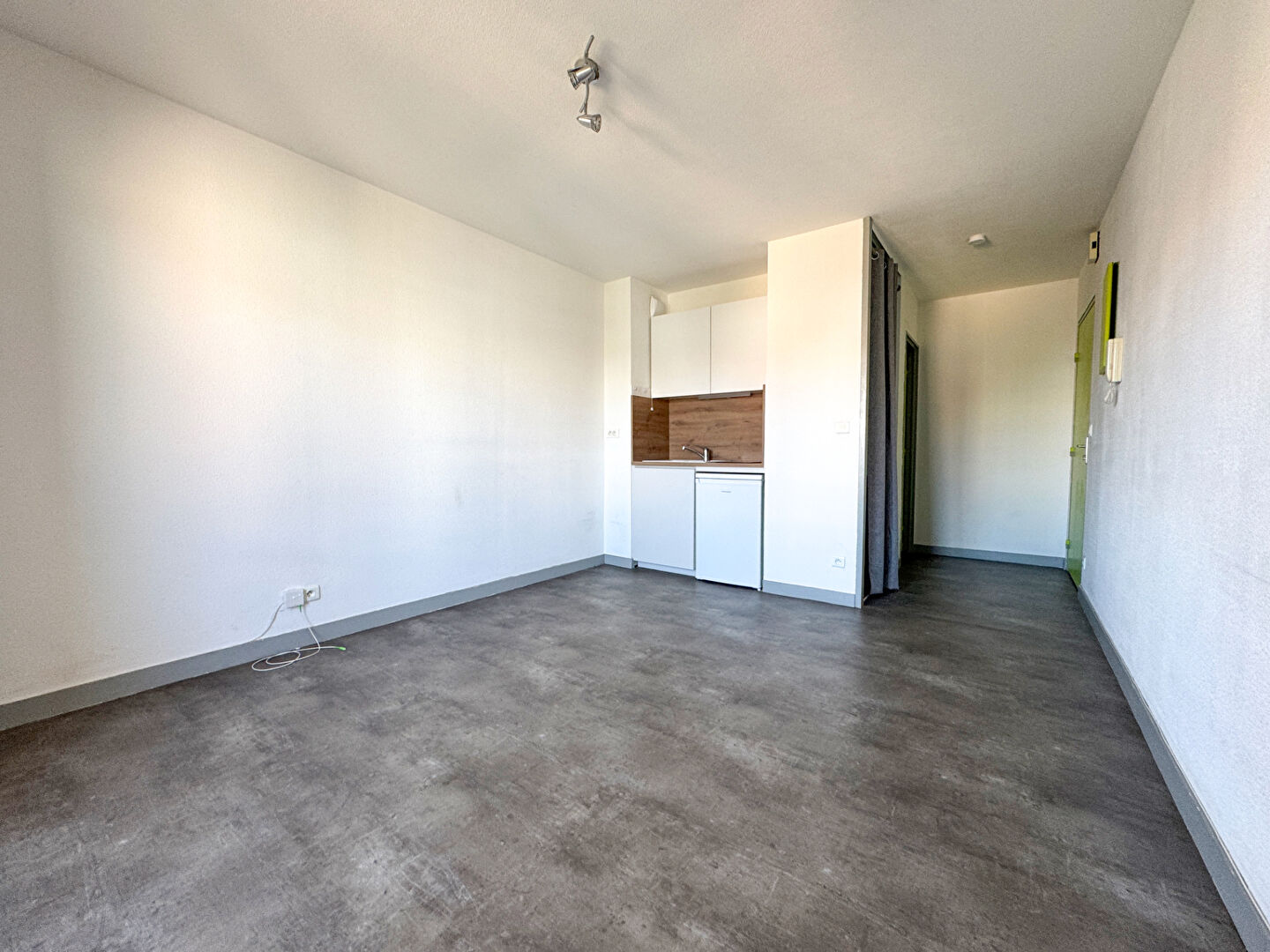 Studio proche CHU Gabriel MONTPIED, 20,26 m2