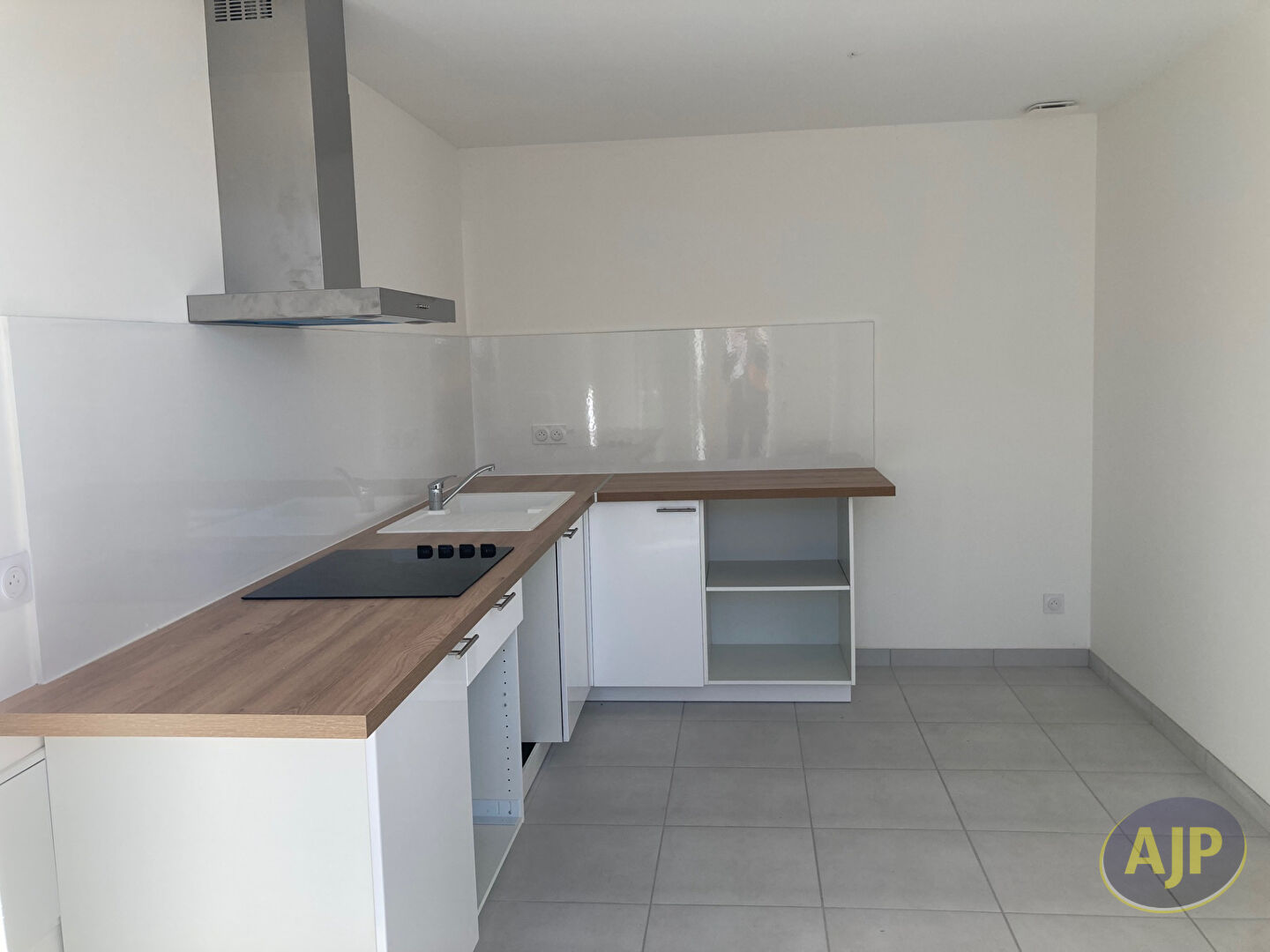 Bien immobilier - photo 2