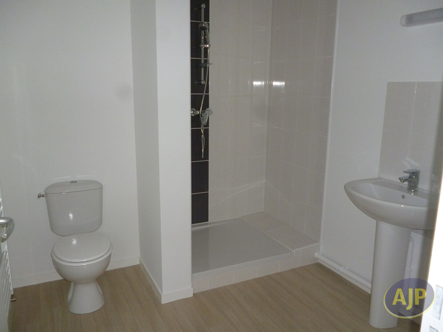 Bien immobilier - photo 3