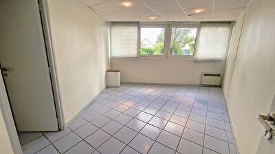 Bureaux à Quelques Pas De Tours Centre
