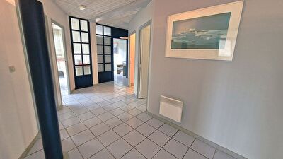 Bureaux à Quelques Pas De Tours Centre