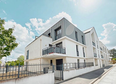 Bel Appartement à BALLAN MIRE