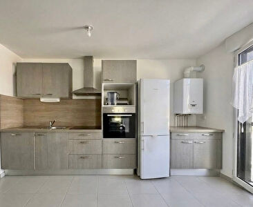 Bel Appartement à BALLAN MIRE