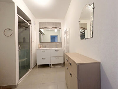 Bel Appartement à BALLAN MIRE