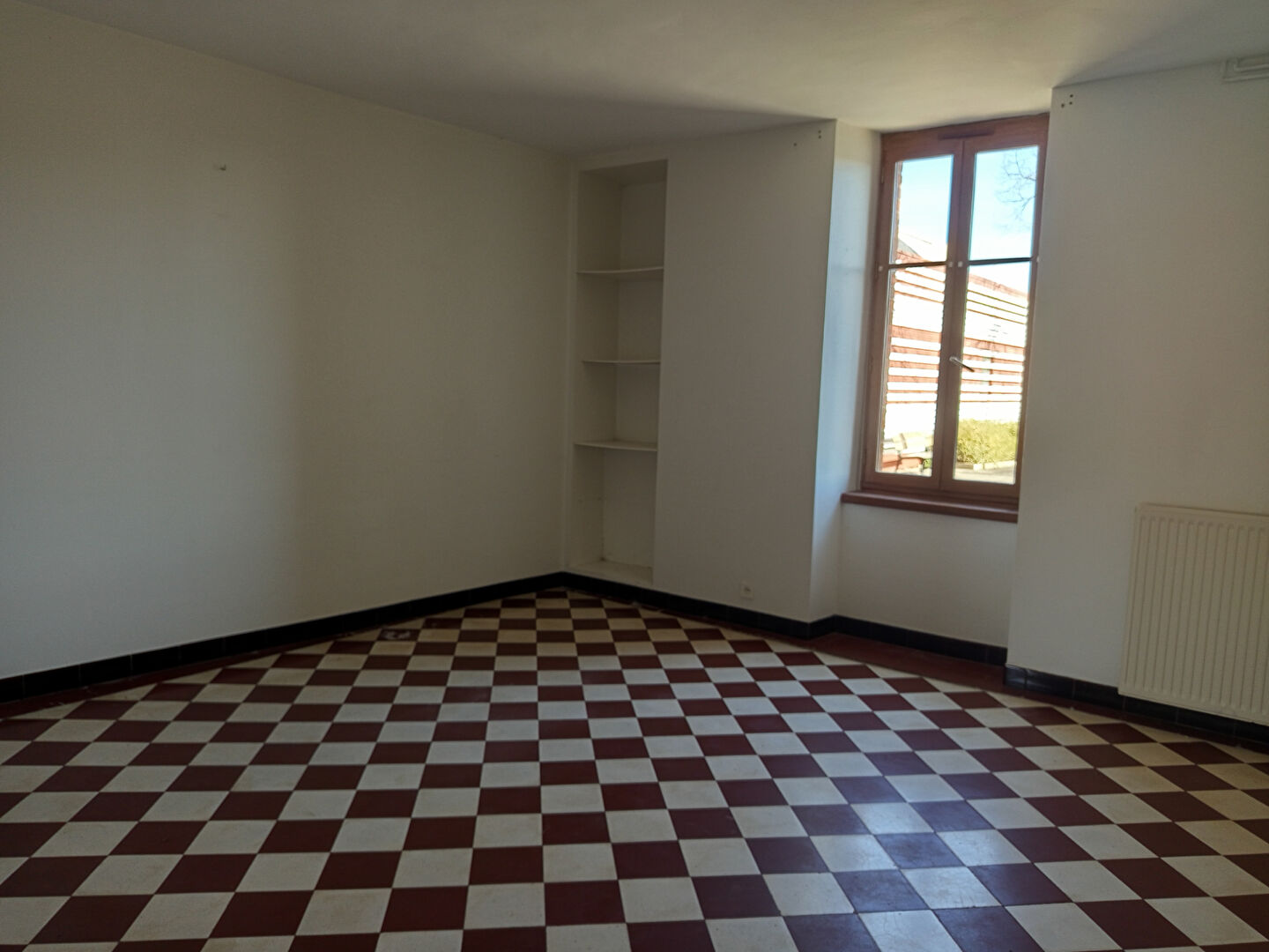 BEAU POTENTIEL POUR CETTE MAISON DE BOURG