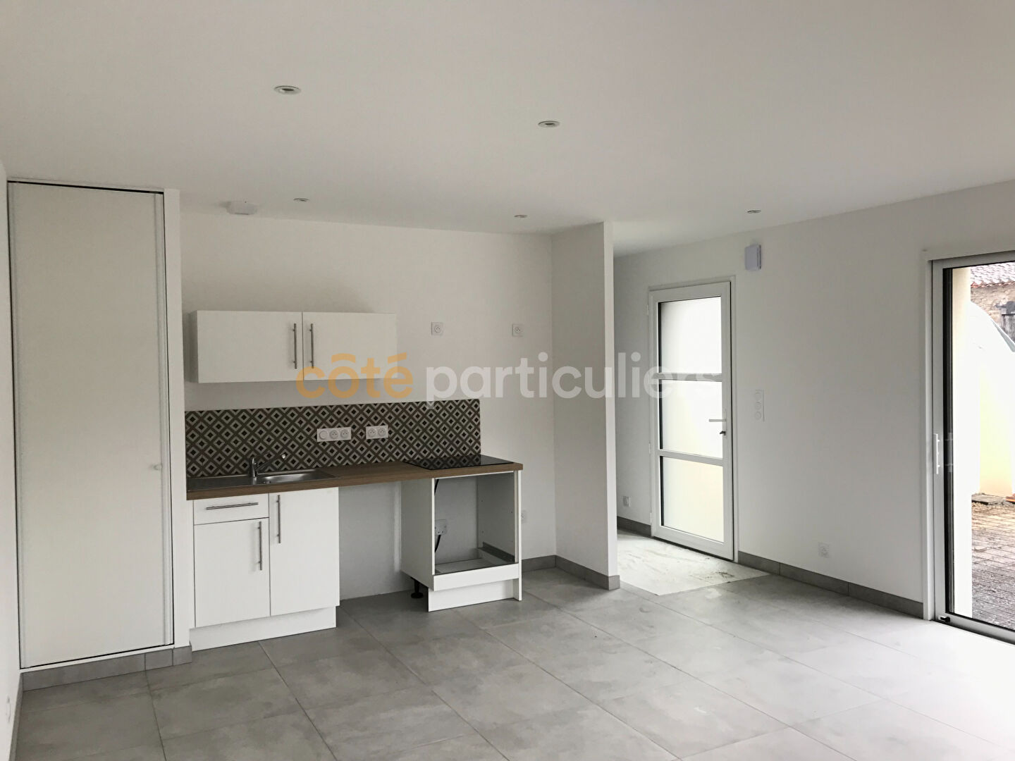 MAISON NEUVE 78 M² AVEC PETIT EXTÉRIEUR ET 2 PLACES DE PARKING - BOUSSAY (44)