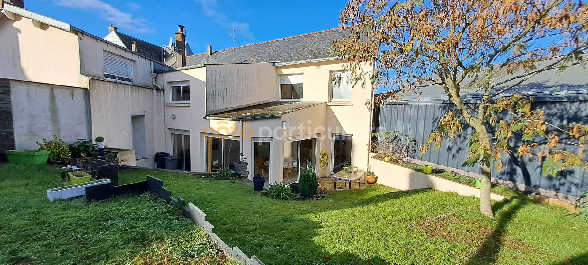 MAISON DE BOURG À TORFOU 7 PIÈCE(S) 200 M2 ET 150 M2 À RÉNOVER