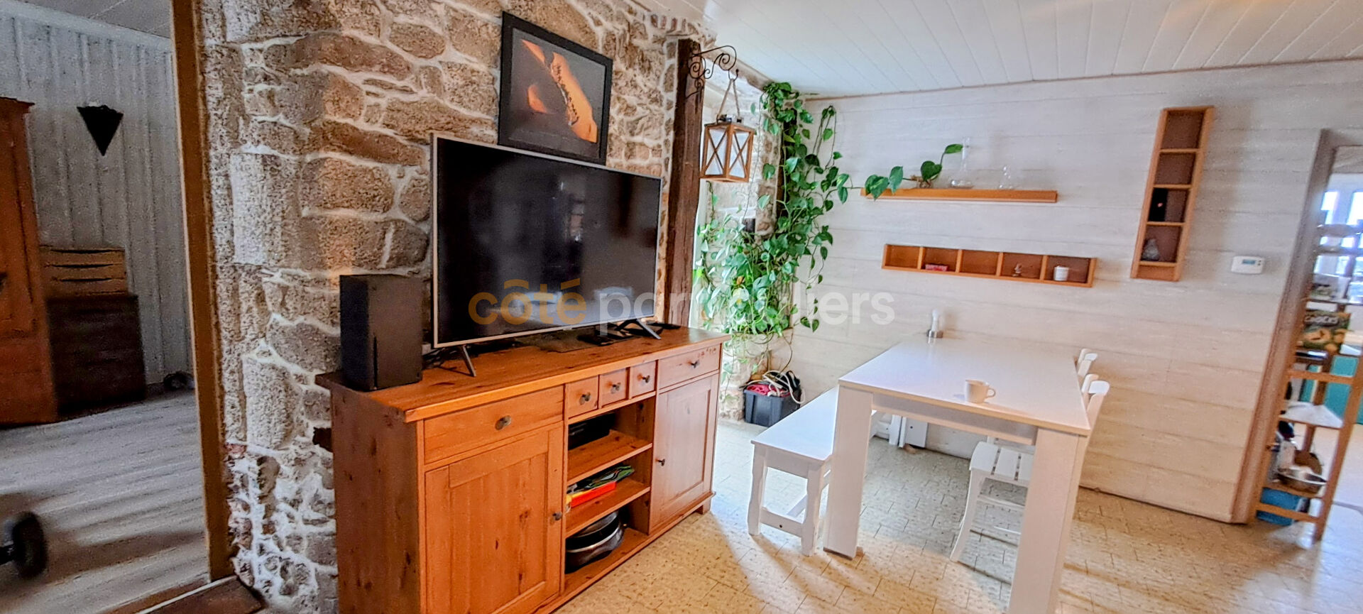 MAISON TIFFAUGES 5 PIÈCE(S) 98 M2