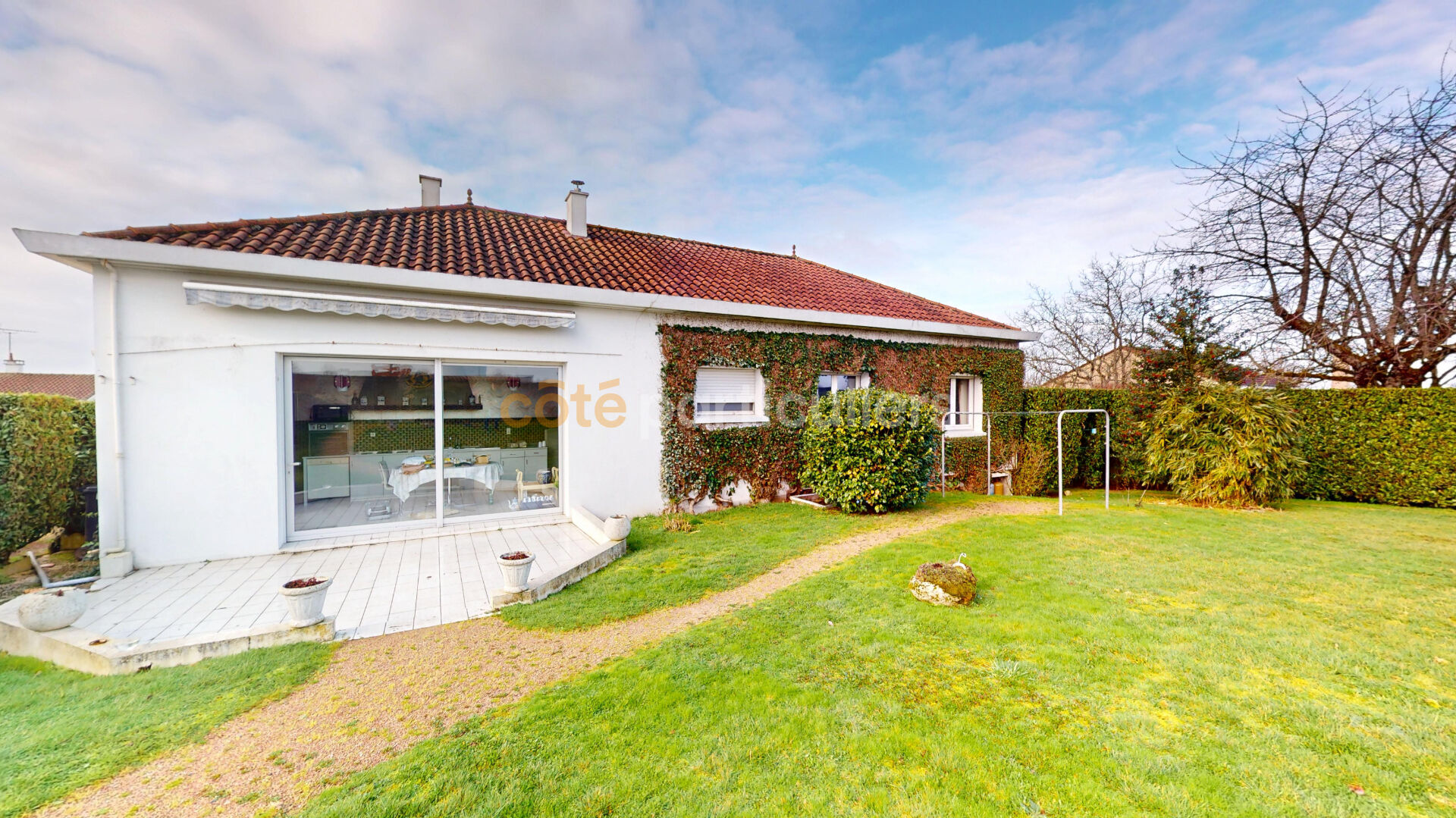 MAISON 7 PIÈCES 159M2 À MORTAGNE SUR SÈVRE