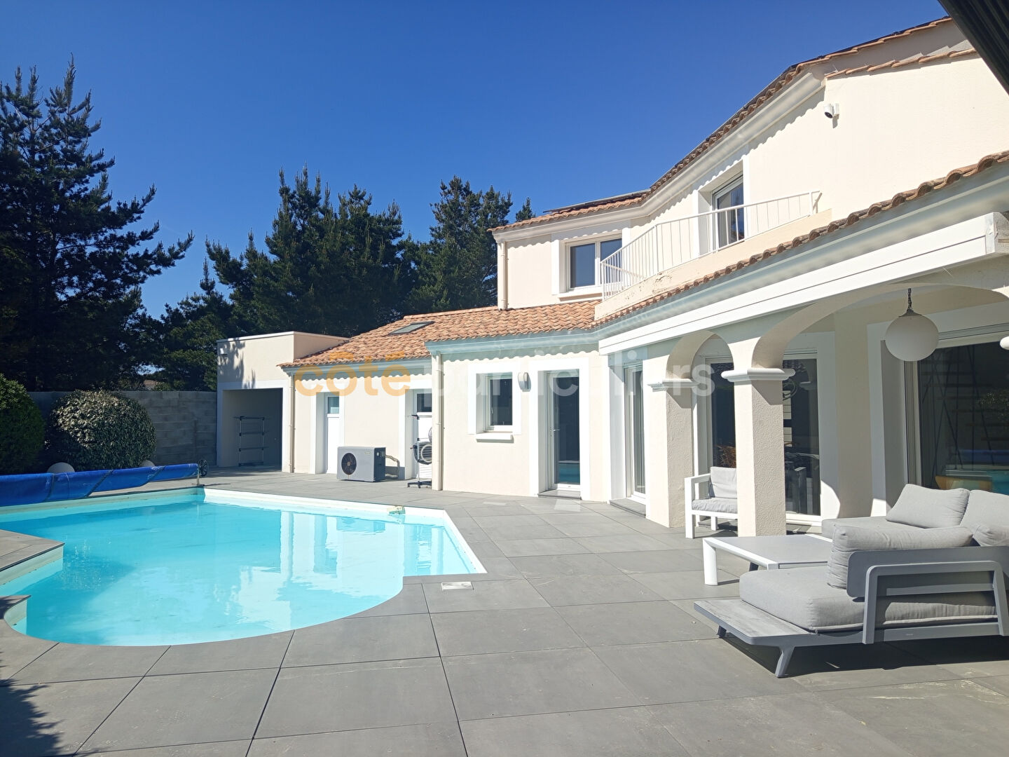 VILLA BORD DE MER CONTEMPORAINE BRETIGNOLLES SUR MER 12 PIÈCES(S) 251 M2