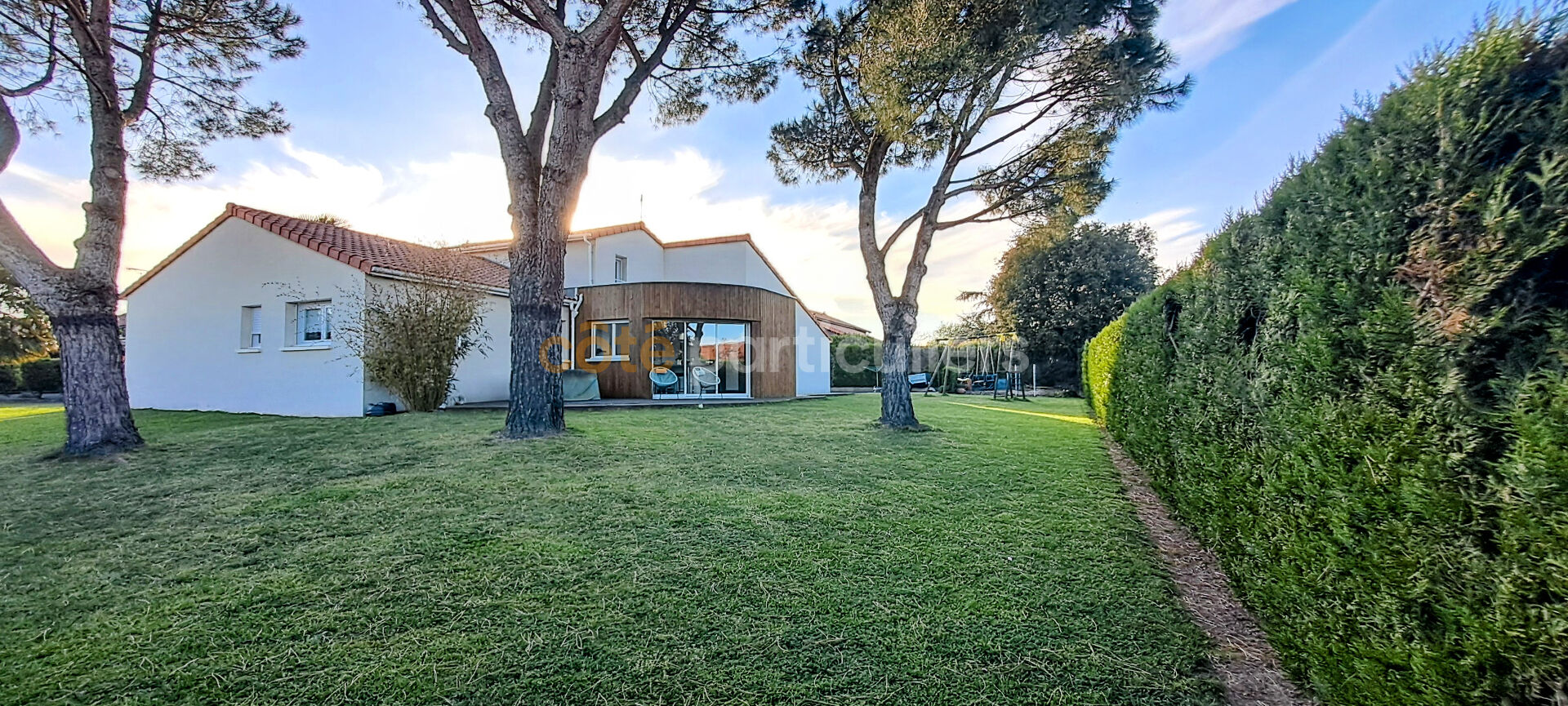 SUPERBE MAISON D'ARCHITECTE DE 174 M2 HABITABLE