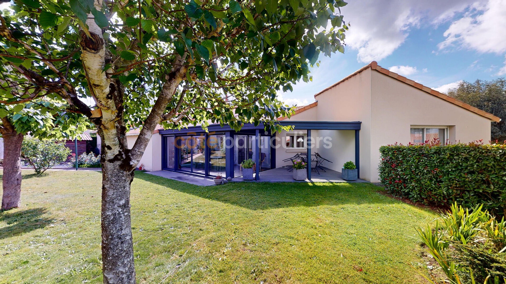 MORTAGNE-SUR-SÈVRE - PLAIN-PIED 179 M² - TERRAIN 966 M² - GARAGE 39 M² - SANS VIS-À-VIS