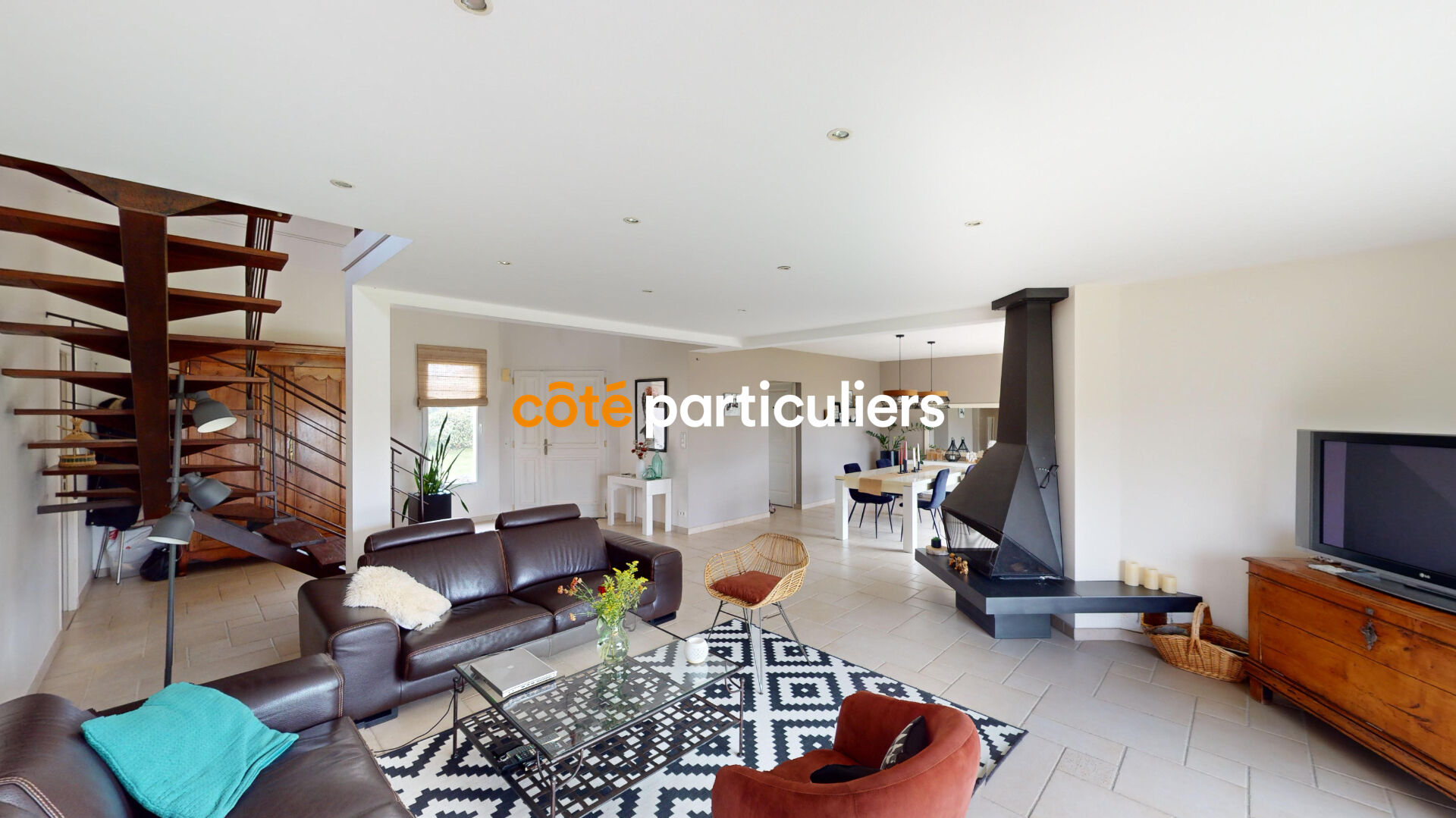 MAISON SÈVREMOINE (TORFOU) D'ENVIRON 185 M2 - 4 CHAMBRES