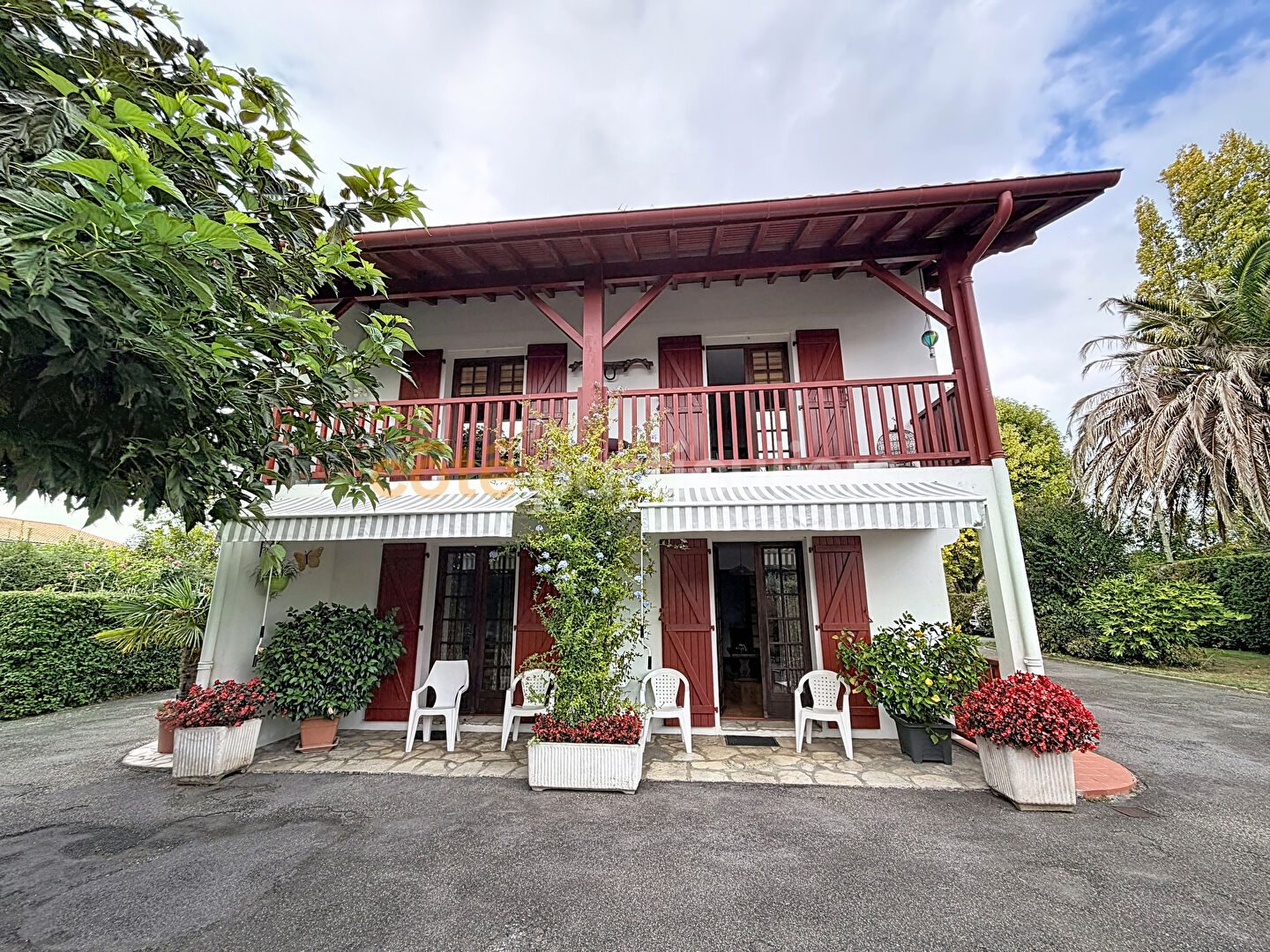 Maison 10 pièces 250 m² · à Ustaritz · 250 m² · 490 000 €