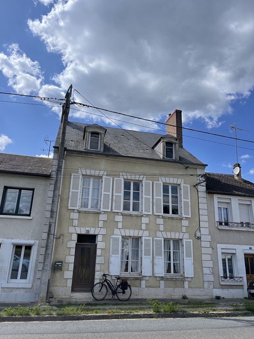 Maison 4 pièces 117 m² · à Lignieres · 117 m² · 80 990 €