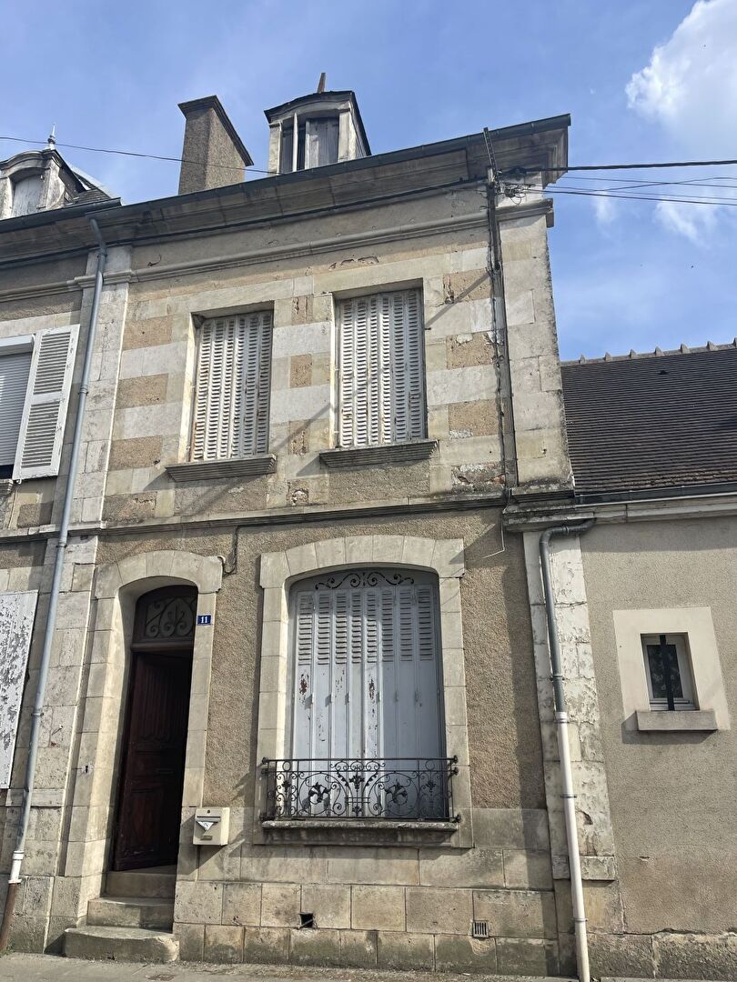 Maison 4 pièces 85 m² · à Lignieres · 85 m² · 44 000 €