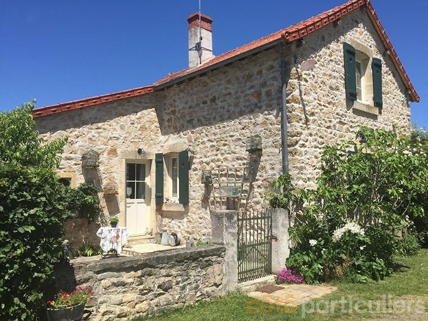 Maison 4 pièces 67 m² · à Saint Pierre les Etieux · 67 m² · 94 990 €