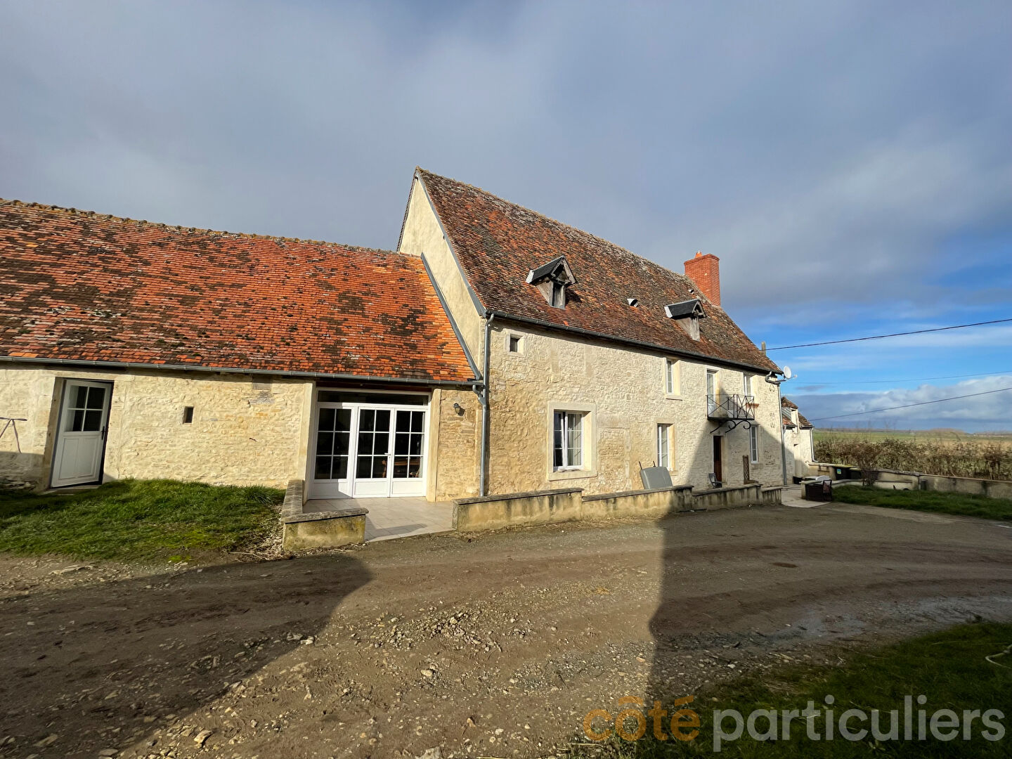 Maison 9 pièces 140 m² · à Villecelin · 140 m² · 1 768 000 €