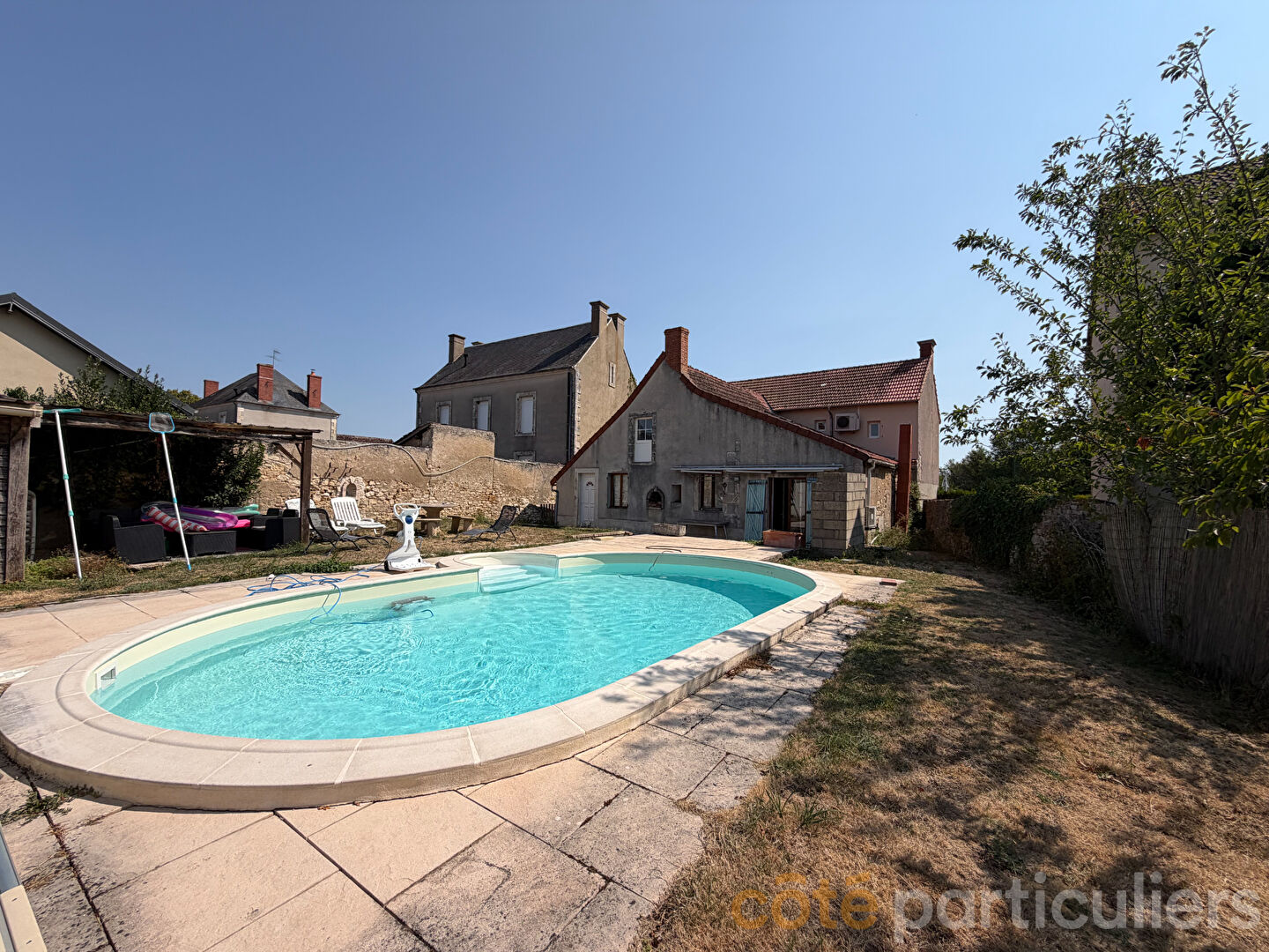 Maison 6 pièces 206 m² · à Morlac · 206 m² · 124 990 €