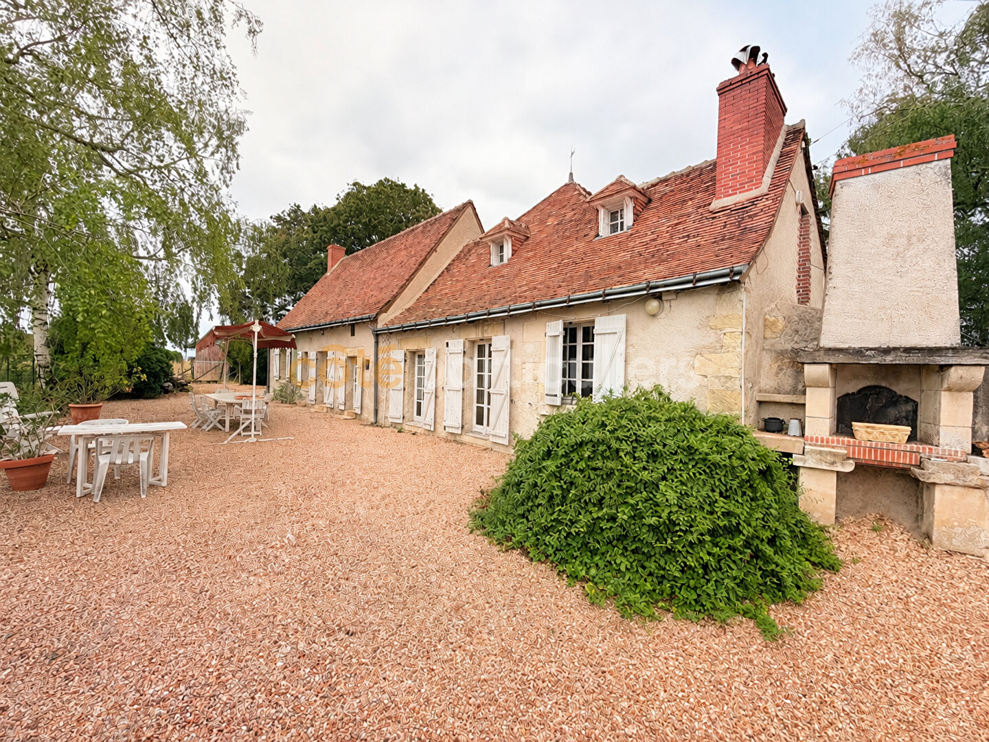 Maison 6 pièces 170 m² · à Nouzilly · 170 m² · 221 130 €