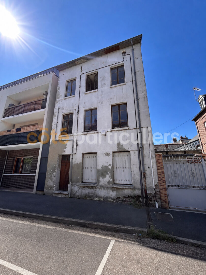 Immeuble 226 m² · à Elbeuf · 226 m² · 110 000 €