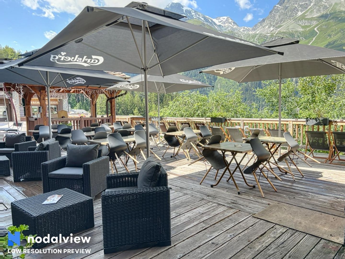 Local commercial 200 m² · à Ste Foy Tarentaise · 200 m² · 385 000 €