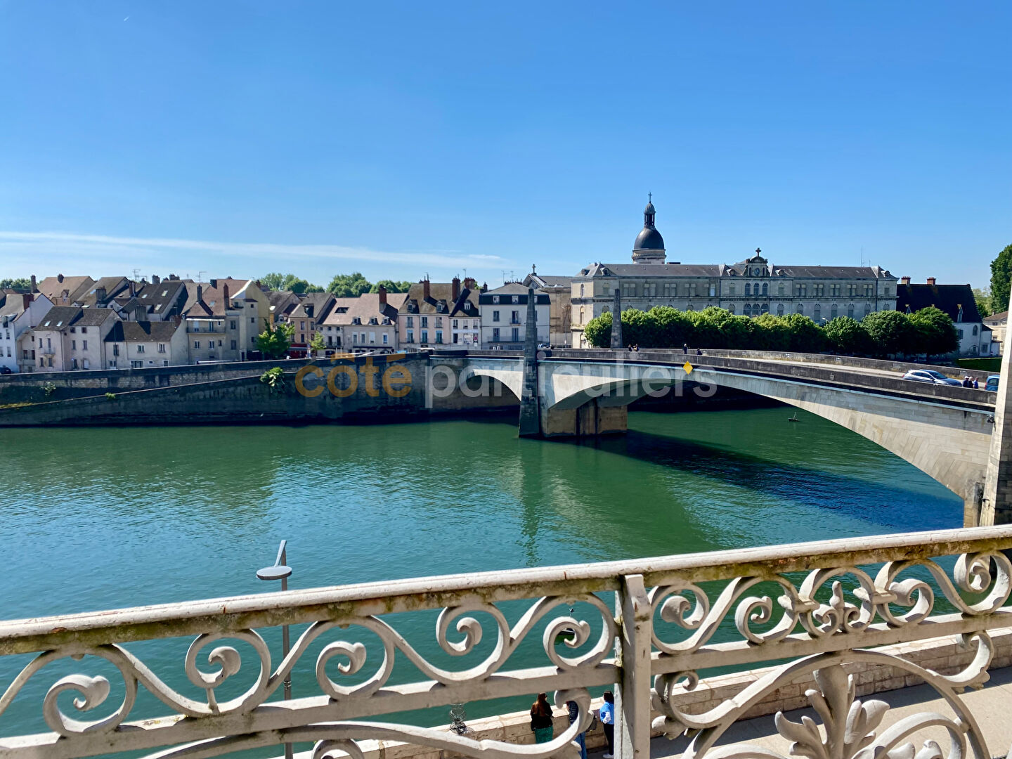 Appartement 5 pièces 122 m² · à Chalon-sur-Saône · 121,9 m² · 215 000 €
