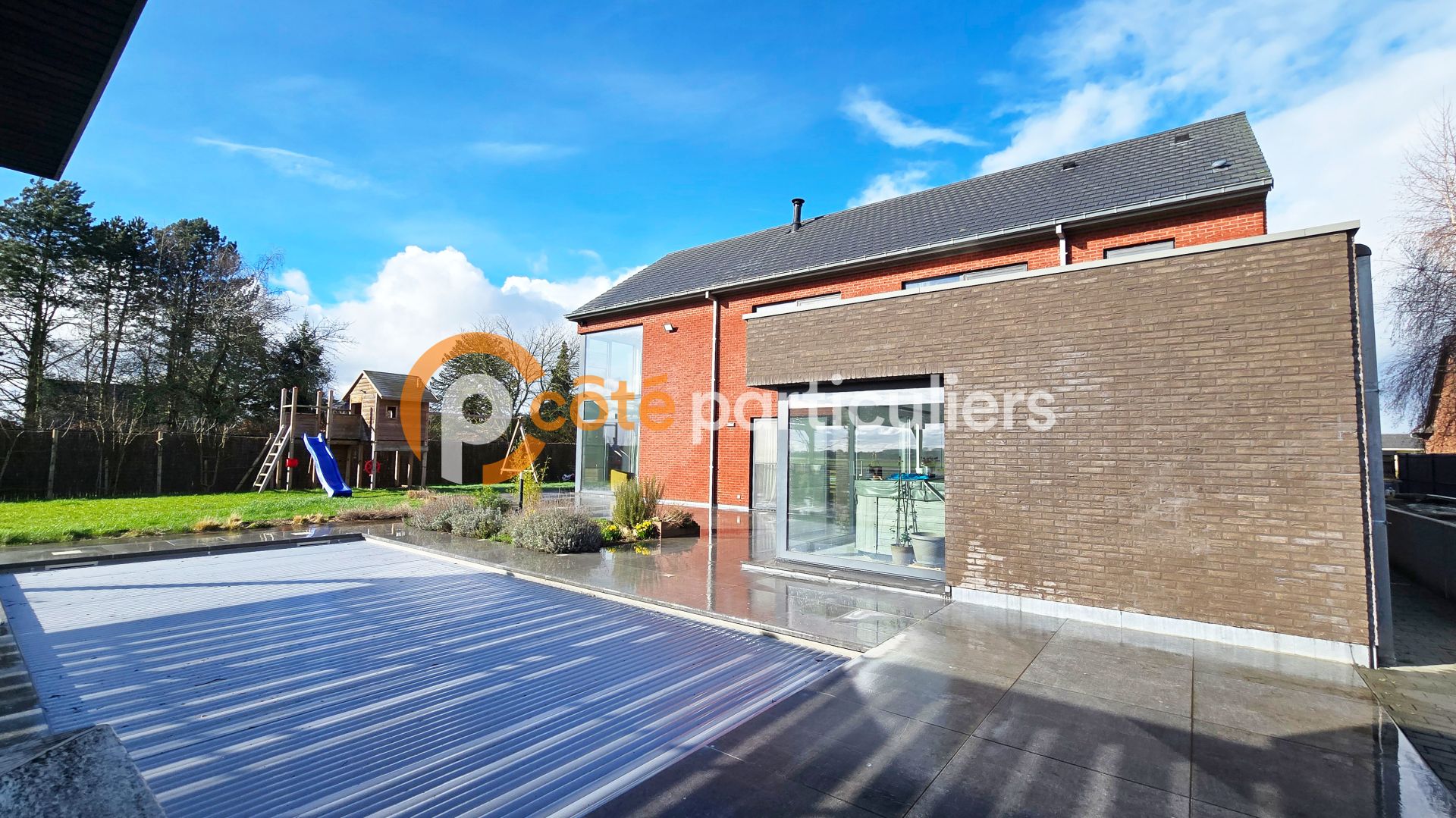 Maison 7 pièces 240 m² · à Camphin en Pevele · 240 m² · 949 000 €