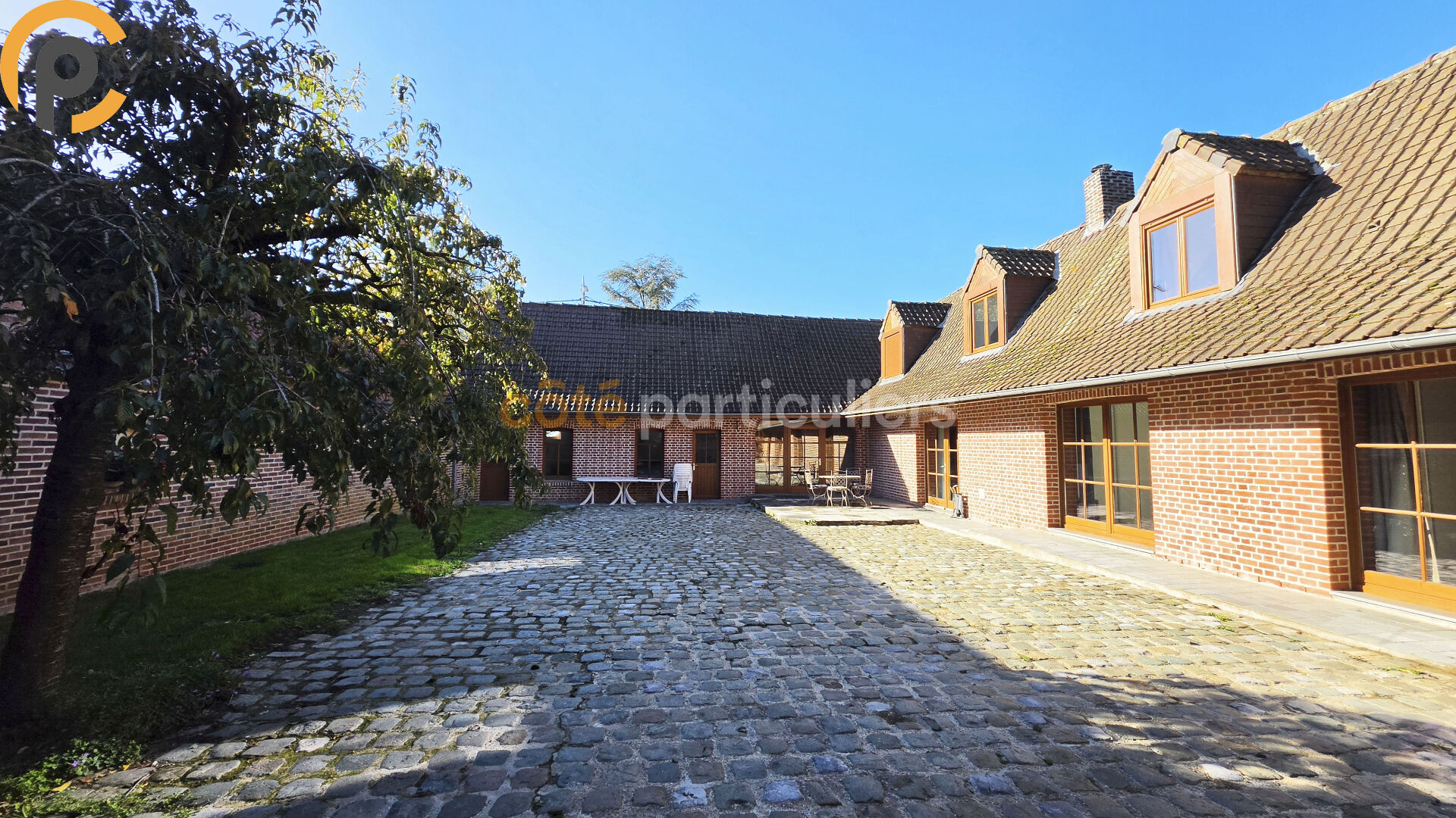 Maison 12 pièces 310 m² · à Cysoing · 310 m² · 695 000 €