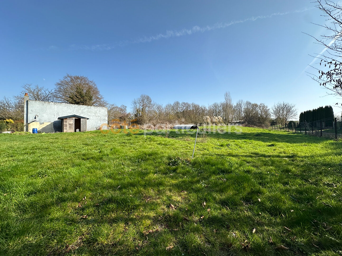 Terrain 1296 m² · à Esmery Hallon · 1 296 m² · 19 990 €